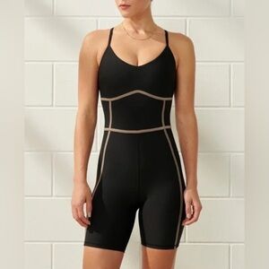 YPB sculptLUX Onesie